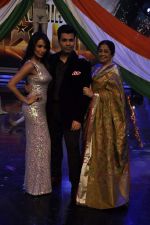 Malaika Arora Khan, Kiron Kher, Karan Johar at the Launch of India